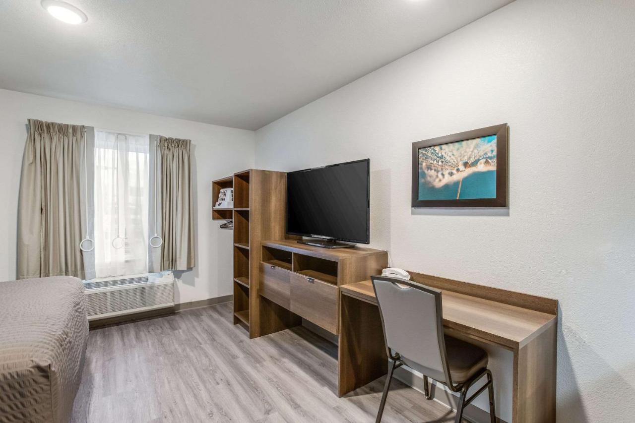 Woodspring Suites Detroit Farmington Hills Kültér fotó