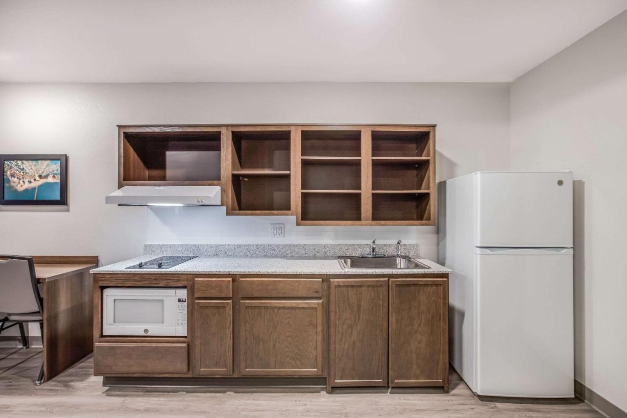 Woodspring Suites Detroit Farmington Hills Kültér fotó