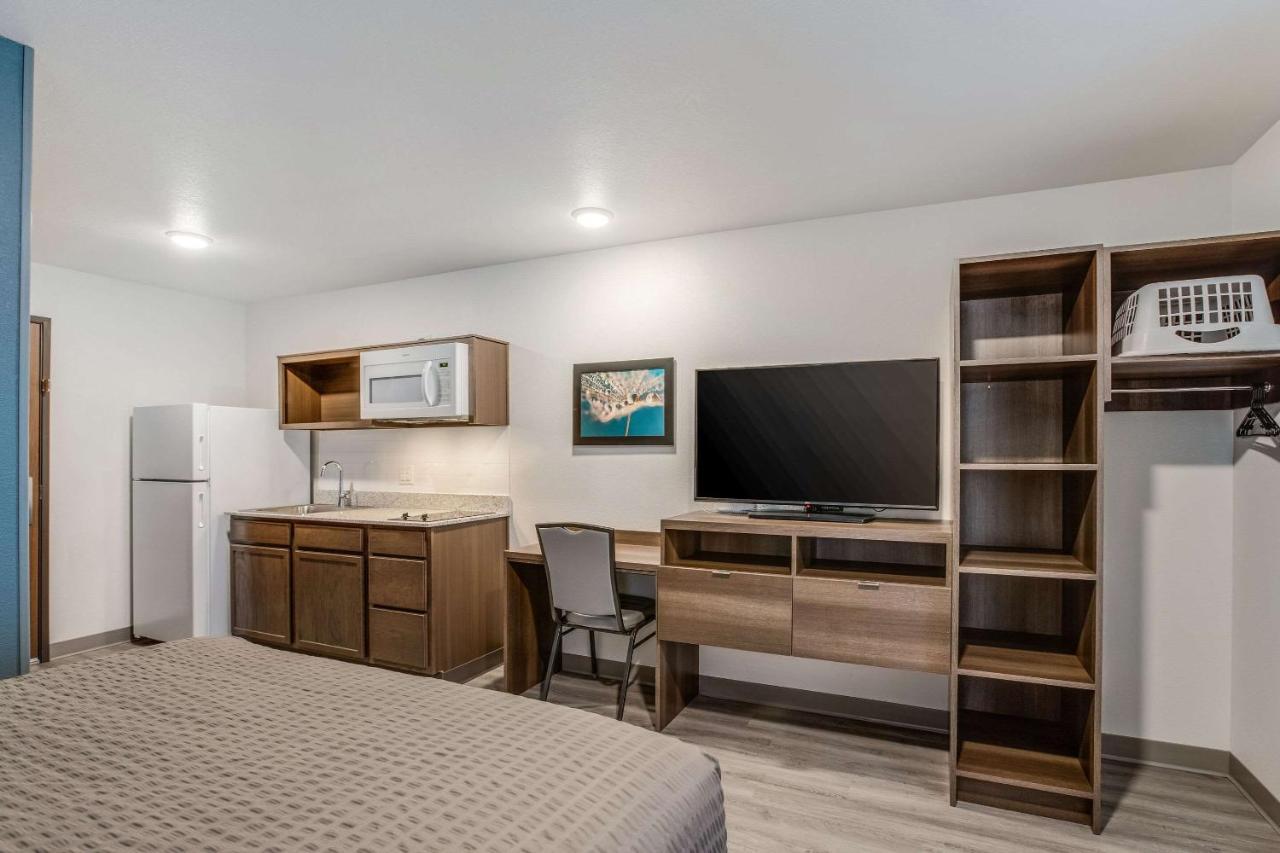Woodspring Suites Detroit Farmington Hills Kültér fotó